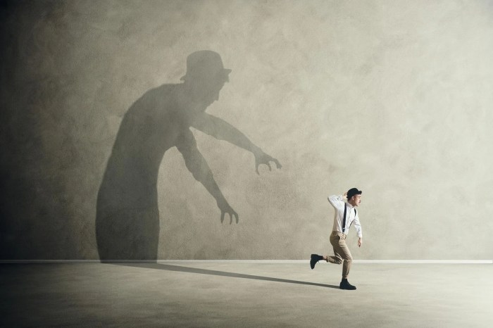 The Clinical Psychologist's Bookshelf: Trobrianders, Darwin, Ekman and Fear Recognition Fear of crowds enochlophobia