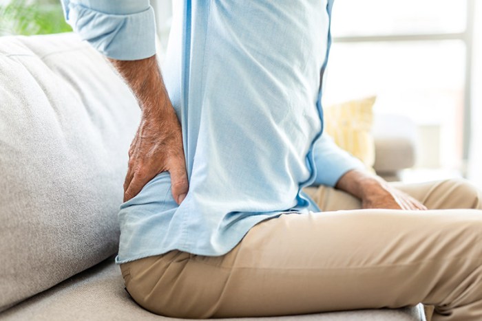 Understanding Lower Back Pain: Causes, Symptoms, And Treatment Option What causes lower right back pain