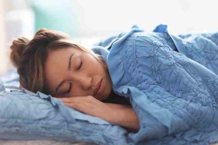 How to sleep on your back