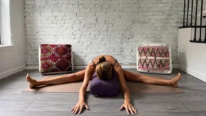 Navigating Seasonal Fatigue: Four Grounding Yoga Poses to Combat Autumnal Stress and Restore Balance