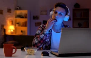 Night Owls and Empty Plates: Penn State Study Links Late Teen Bedtimes to Poor Diets and Inactivity